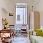 アパート Aurora La Petite Maison - Happy *