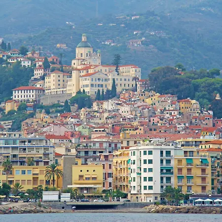 Daire Aurora La Petite Maison Historic Center & Casino - Happy Sanremo